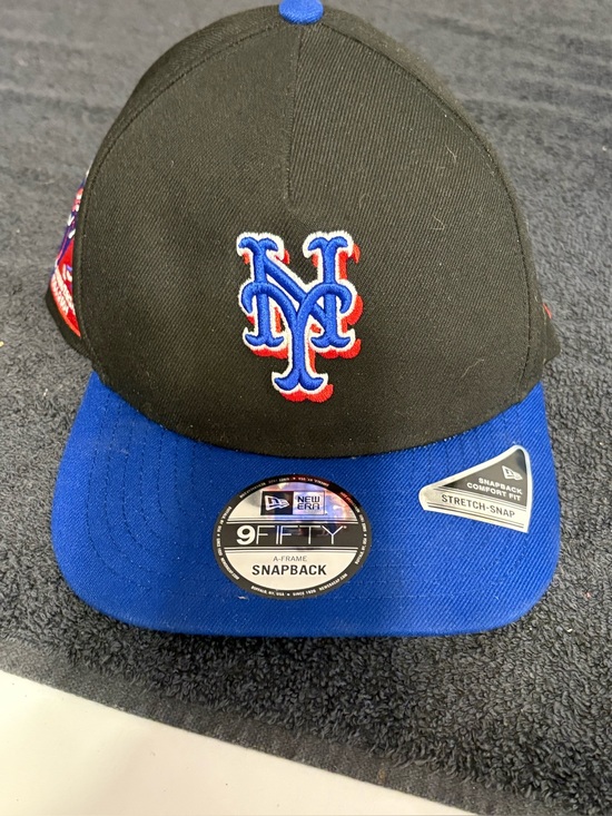 New Era Other - NWOT New Era New York Mets 9FIFTY Blue & Black Snapback Hat. (Org $34.99)